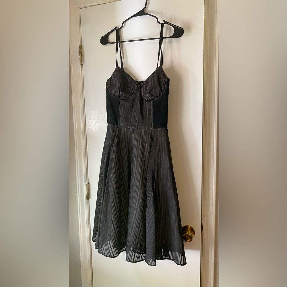 Vintage Lip Service fitted top dress. Gray with cream built in slip.